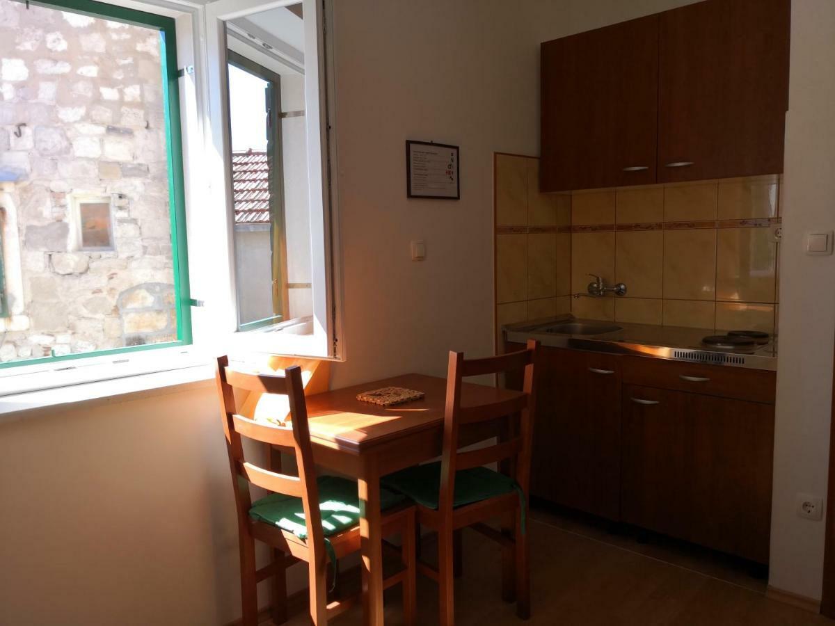 Apartments Jaksic Постіра Екстер'єр фото