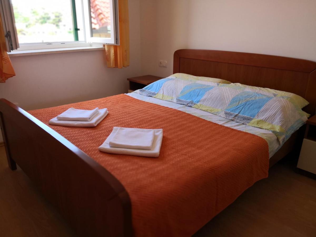 Apartments Jaksic Постіра Екстер'єр фото